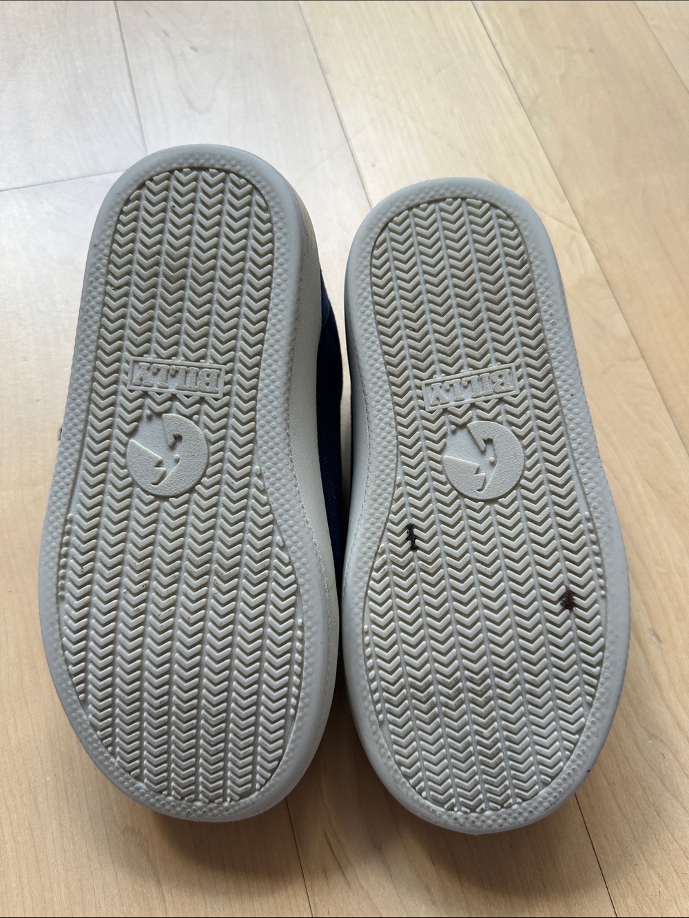 BILLY Footwear Short Wrap Sneakers - Picture 6 of 7